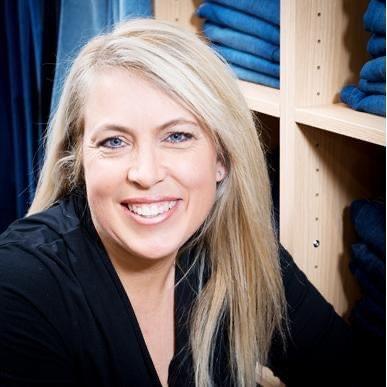 KATE NEEDS-Unwind Holiday Hosting KATE NEEDS-Unwind Holiday Hosting