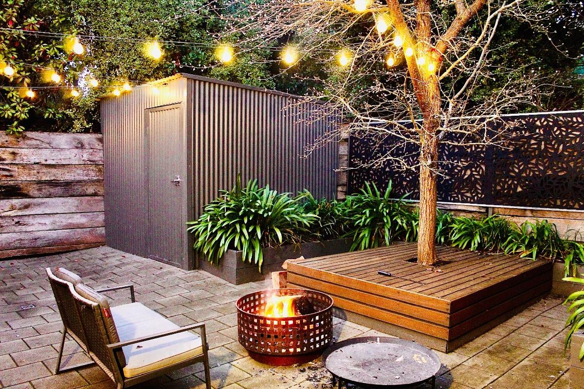 Rusting Styling- We sit this on a coffee table,